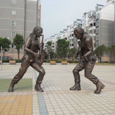 广场人物铸铜雕塑，音乐主题创意雕塑